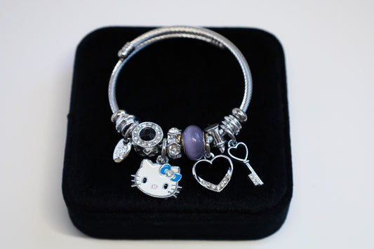 Blue Hello Kitty Charm Bracelet 🩵